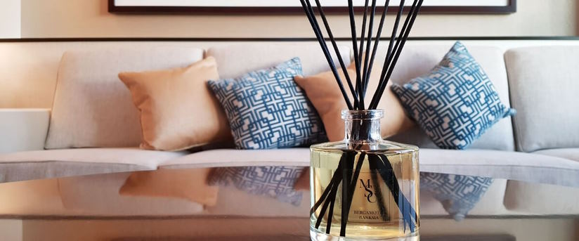 using a reed diffuser